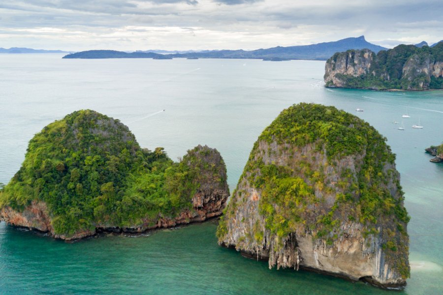 Vue aérienne de la côte d'Ao Nang. Stephane Bidouze - Shutterstock.com