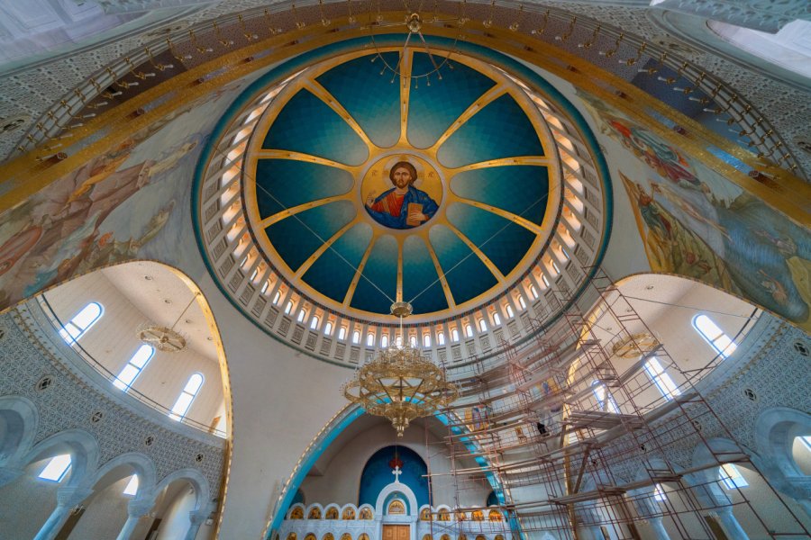 Cathédrale orthodoxe de la Résurrection-du-Christ à Tirana. posztos - Shutterstock.com