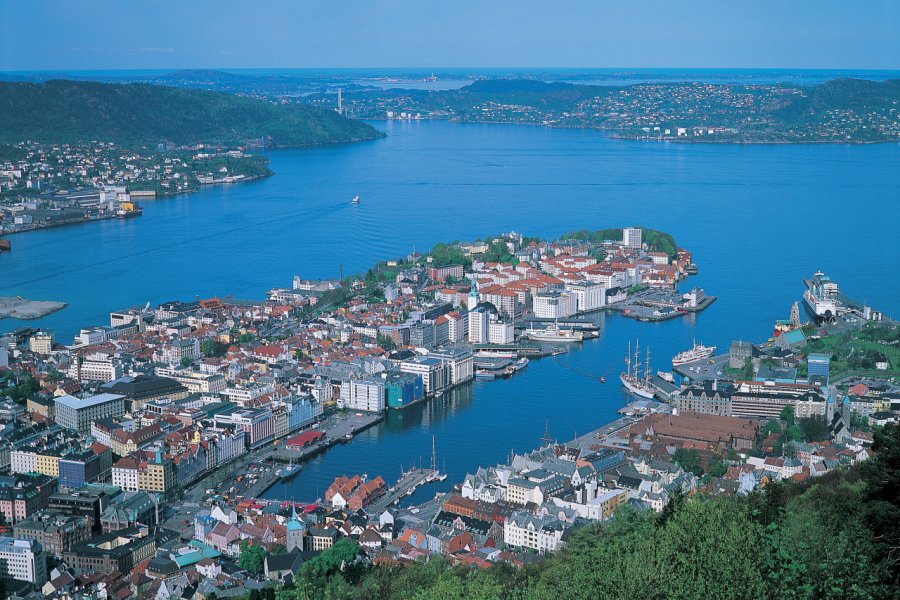 Port du fjord Bergen. Boris ADAMOVSKI - Iconotec
