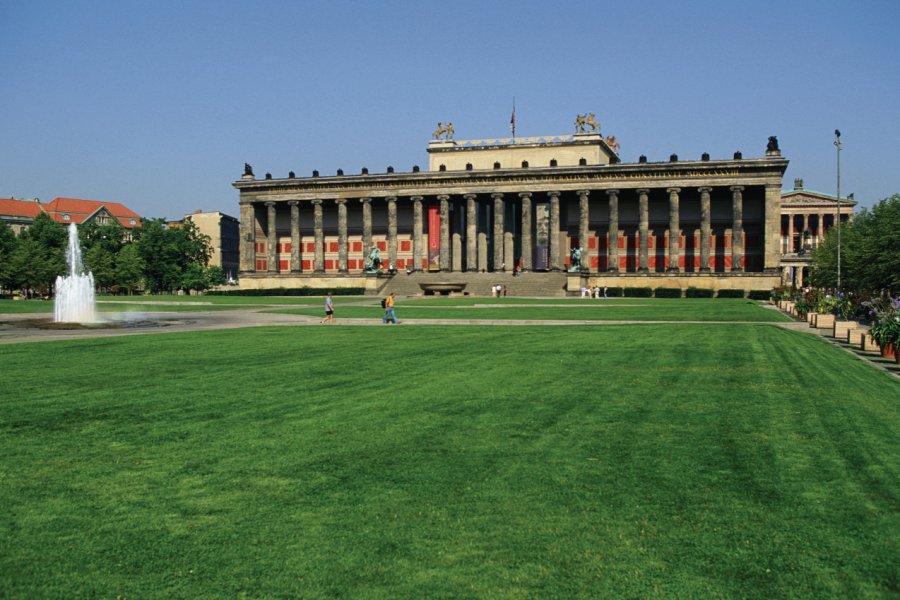 Lustgarten - Altes Museum (© Author's Image))