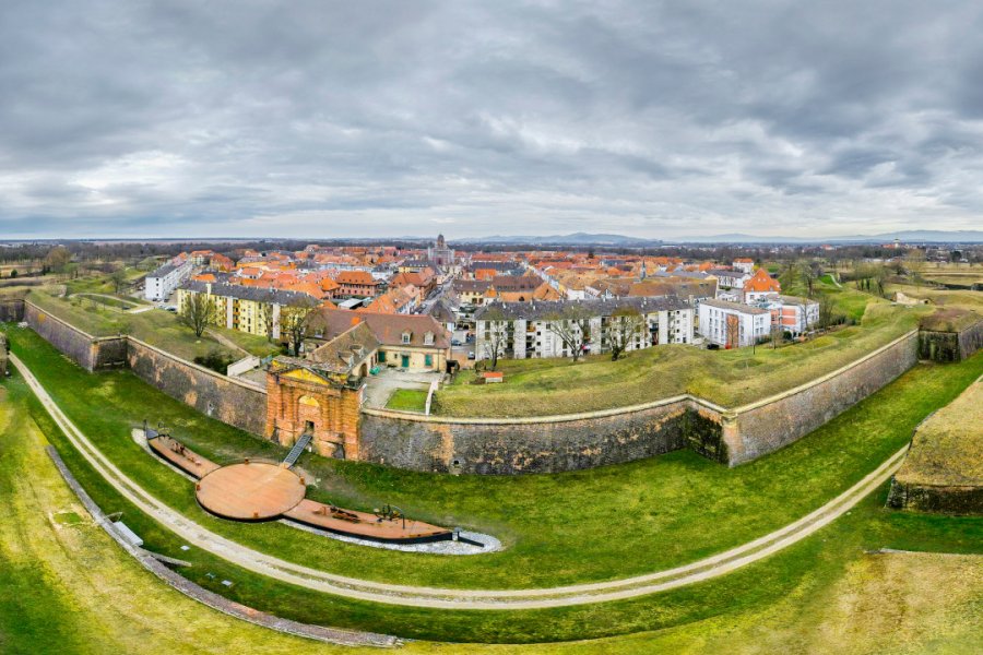 Neuf-Brisach. shutterstock.com - Sahara Prince