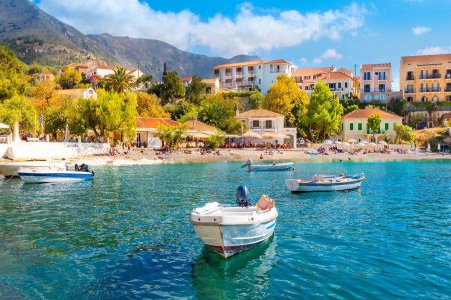 Le village d'Assos. Calin Stan - Shutterstock.com