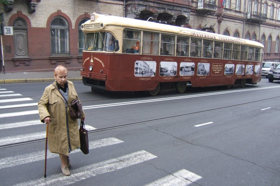 Tramway sur Svetlanskaya Ulitsa Stéphan SZEREMETA