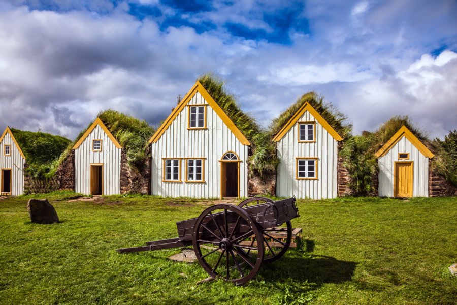 La ferme pittoresque de Glaumbaer. kavram - Shutterstock.com