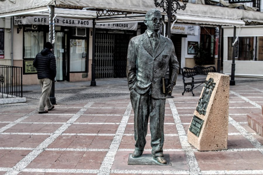 Statue de Blas Infante à Ronda noel bennett -shutterstock.com