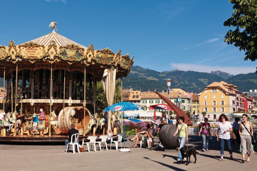 Carrousel sur la Grand-Place. Philippe GUERSAN - Author's Image