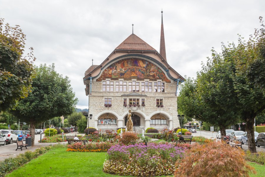 L'hôtel de ville, Le Locle. Dragan Jovanovic - Shutterstock.com