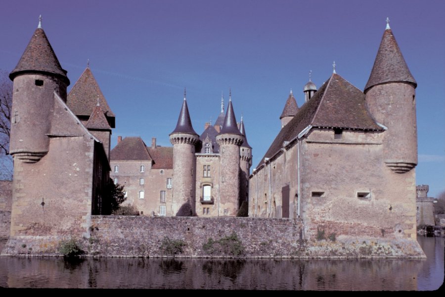 Le château de La Clayette Alamer - Iconotec