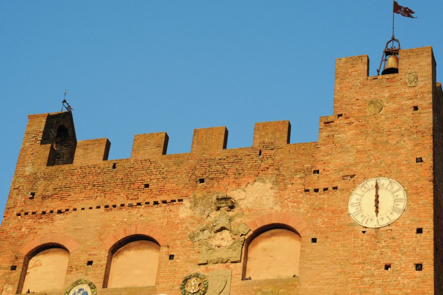 Le Palais Pretorio de Certaldo. annavee - iStockphoto.com