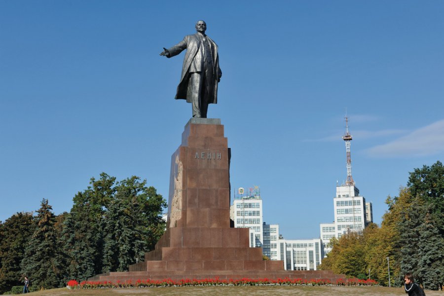 Statue de Lénine sur la place Svobody. Patrice ALCARAS