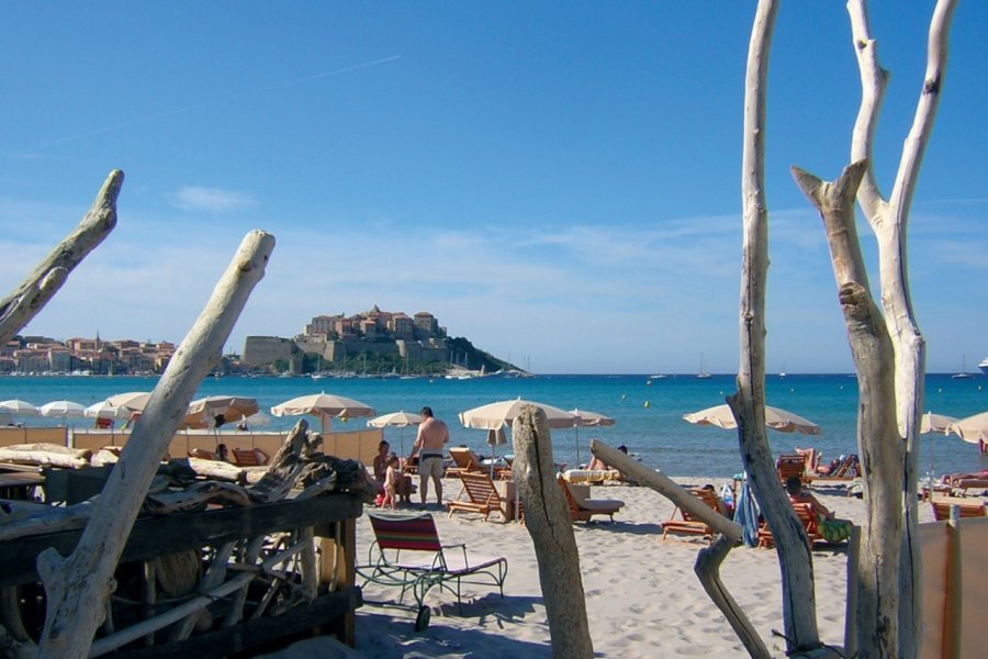 Plage de la Pinède de Calvi XAVIER BONNIN