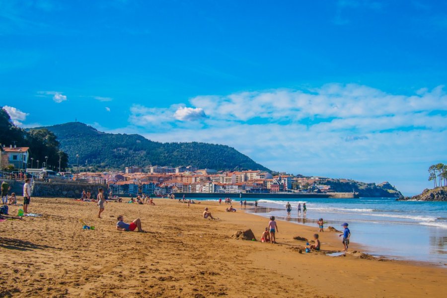 Lekeitio. Pere Rubi - Shutterstock.com