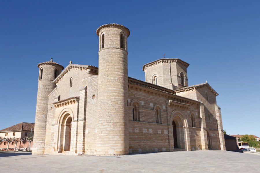 Eglise San Martín. A.B.G. - Fotolia