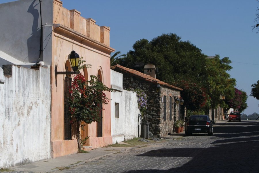 Rue du centre historique de Colonia del Sacramento Stéphan SZEREMETA