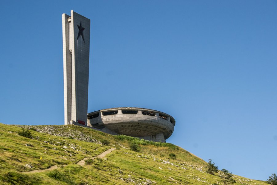 Le monument Buzludzha. Marianna Ianovska - Shutterstock.com