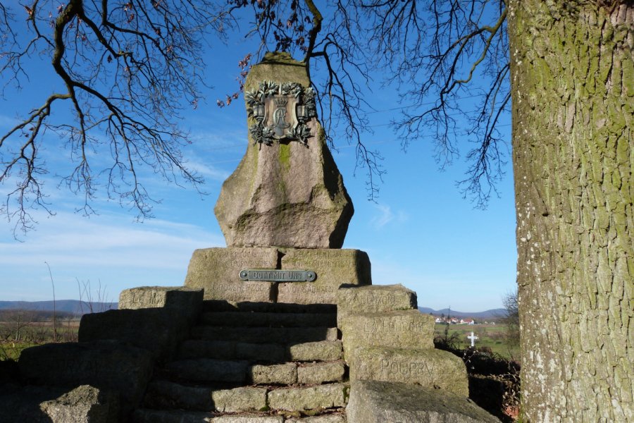 Monument aux morts d'un régiment allemand pendant la bataille du 6 août 1870 Marie Catherine ACH