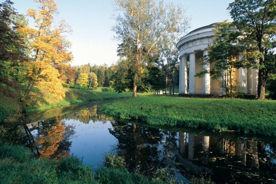 Parc du palais Revolyiutsii. John Frechet - Iconotec