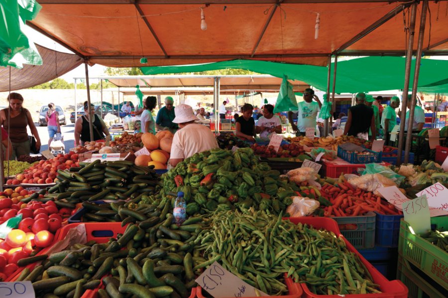 Marché aux fruits et aux légumes de Nicosie. Julien HARDY - Author's Image
