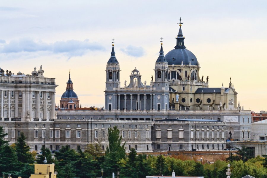 La cathédrale de la Almudena. Bertl123 - iStockphoto