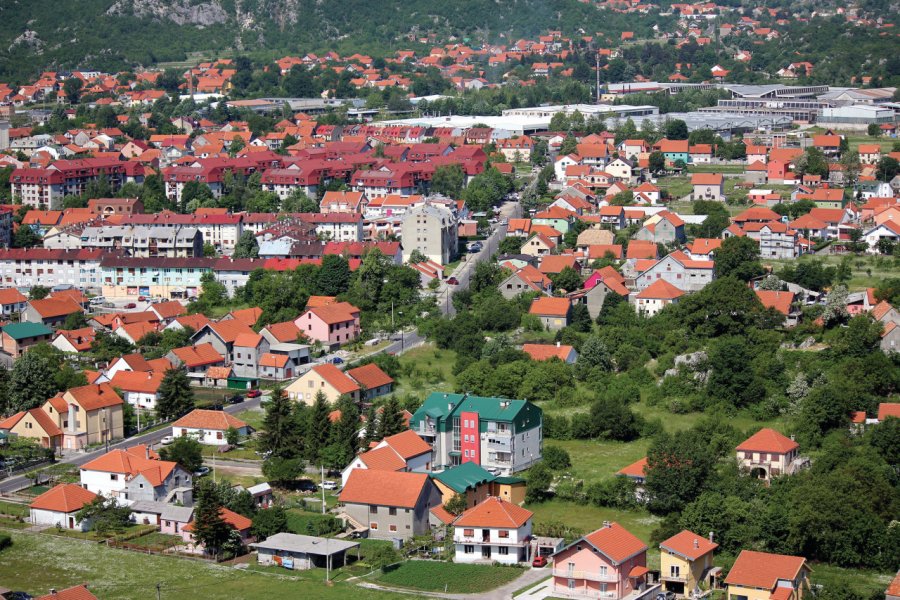 Vue panoramique de la ville TO Cetinje