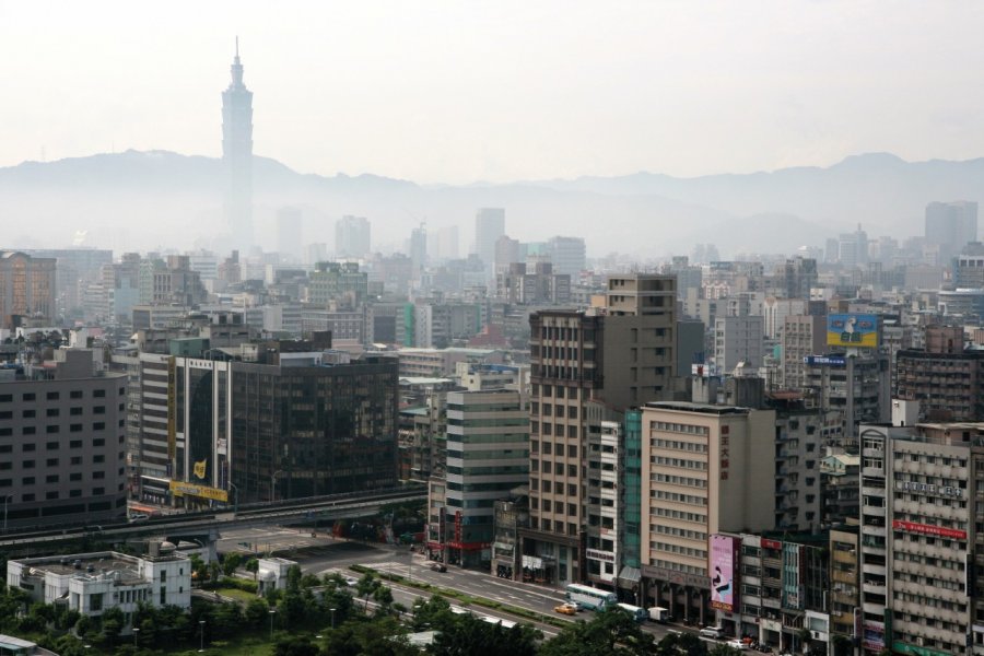 Au loin domine toujours la Taipei 101 Stéphan SZEREMETA