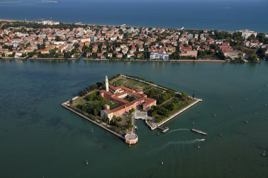 San Lazzaro degli Armeni. Angelo Giampiccolo - Shutterstock.com