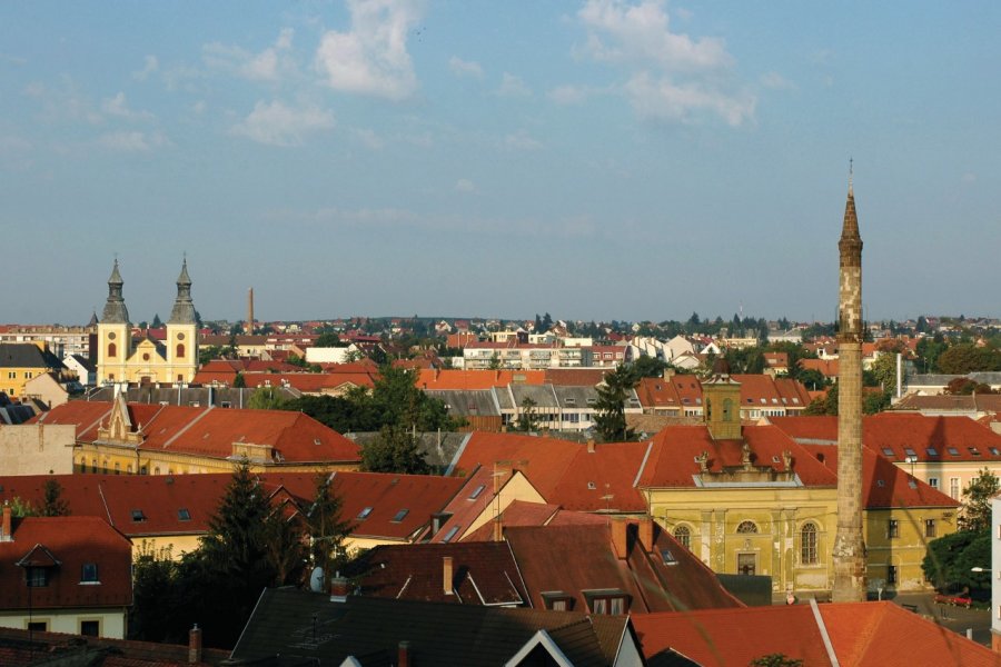 Vue sur les toits d'Eger. S.Nicolas - Iconotec