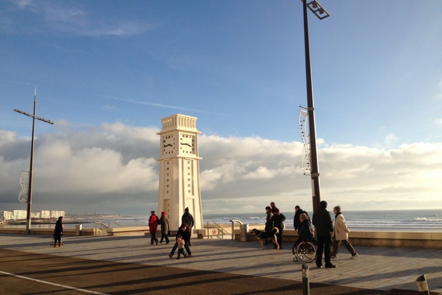 La pendule du remblai des Sables d'Olonne Linda CASTAGNIE