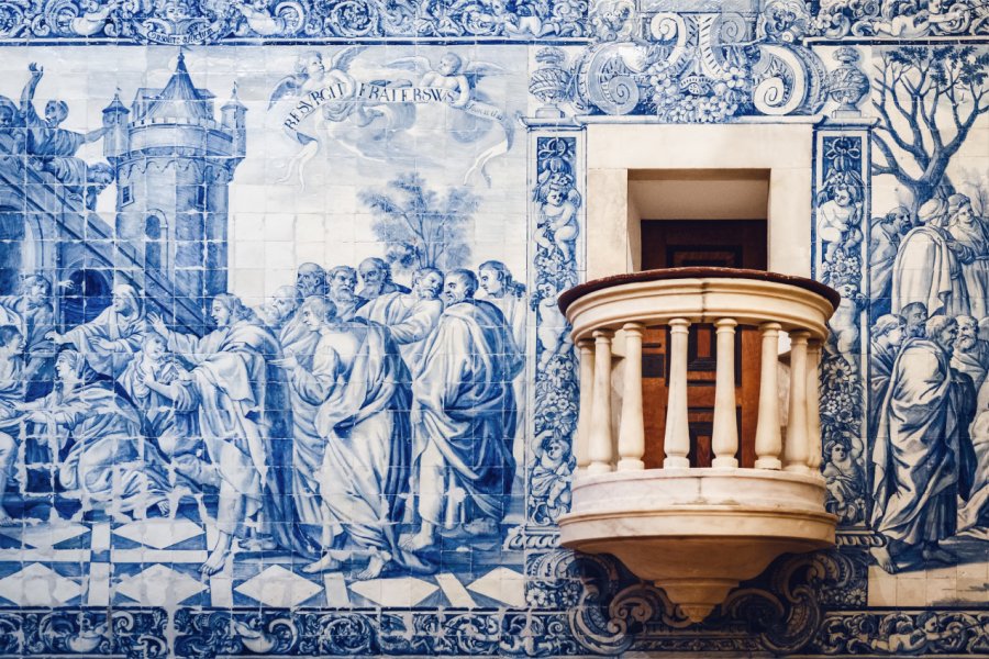 Détail en azulejos dans l'Igreja da Misericordia, Évora. Alessandro Cristiano - shutterstock.com
