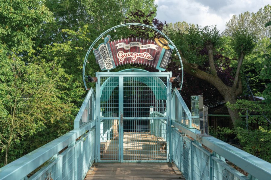 La Guinguette de l'île du Martin Pécheur à Champigny-sur-Marne. Philippe Guersan