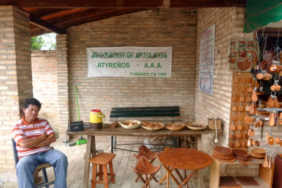 Artisanat en cuir d'Atyrá. Nicolas Lhullier