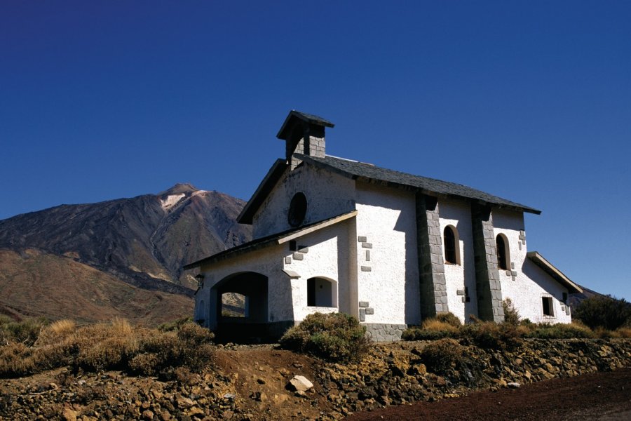 Petite église proche du Teide. Author's Image