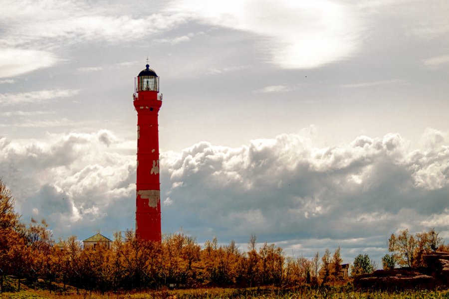 Phare sur la côte près de Paldiski. Don Huan - Shutterstock.com