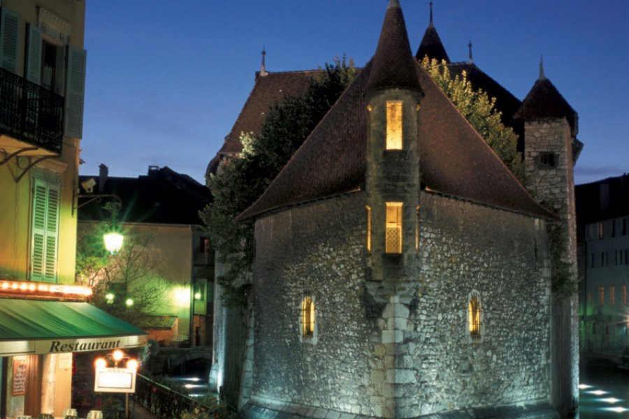 Le Palais de l'Ile à Annecy (© IMAGEPASSION - FOTOLIA))