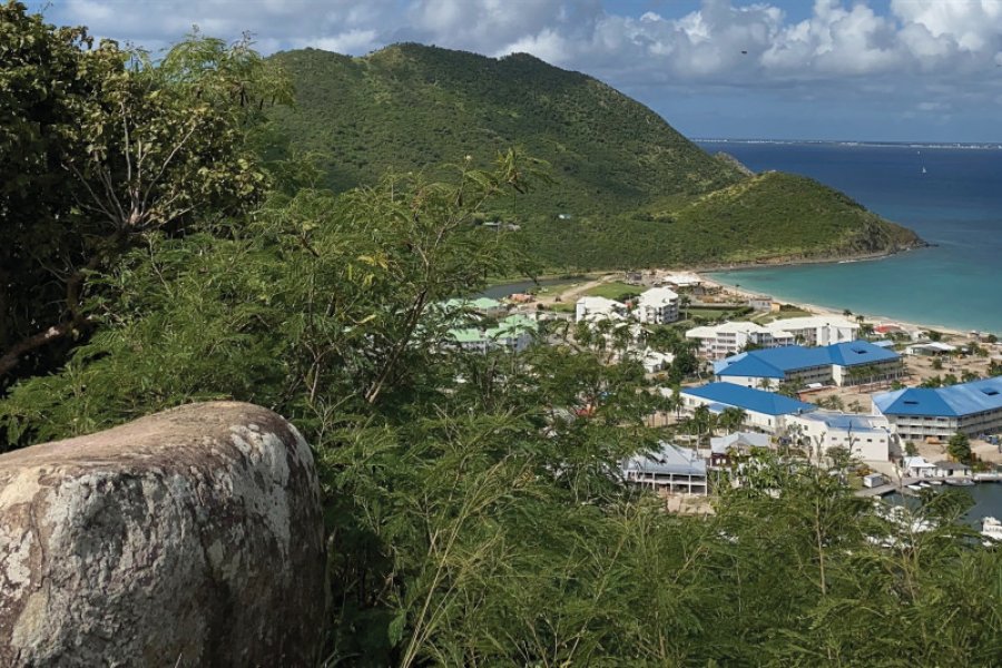 Vue panoramique d'Anse Marcel. Séverine VULLIEZ