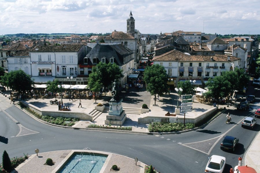 Place François-Ier - Cognac IRÈNE ALASTRUEY - AUTHOR'S IMAGE