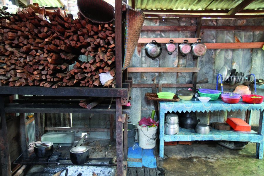 Cuisine d'une longhouse Stéphan SZEREMETA