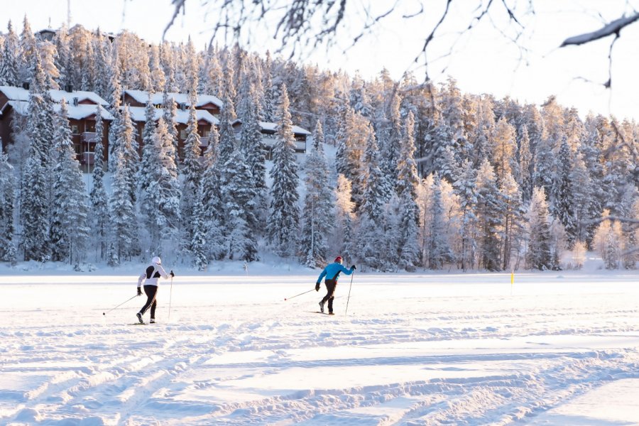 Ski de fond vers Ruka. BORISENKOFF - Shutterstock.com
