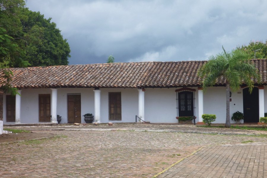 Maison coloniale d'Areguá. Nicolas LHULLIER