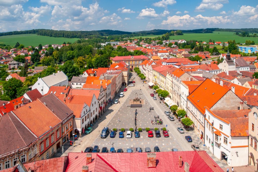 Slavonice. Pyty - Shutterstock.com