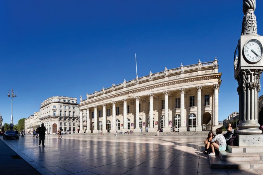 Panoramique le Grand Theâtre. Agence Photo Création Ch. VIAUD