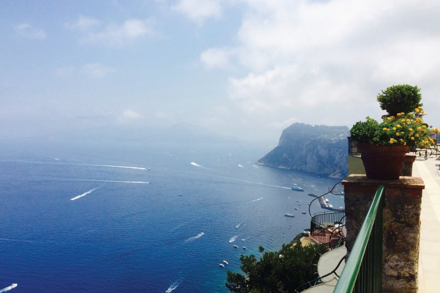 Vue époustouflante depuis la terrasse du Caesar Augustus. Muriel PARENT