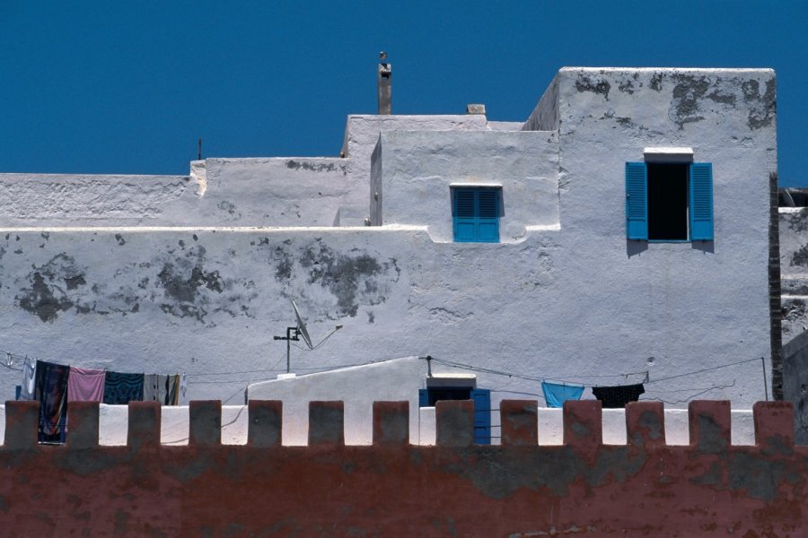 Façade d'une maison traditionnelle à Essaouira. Atamu RAHI - Iconotec