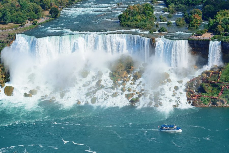 Les chutes du Niagara. Songquan Deng - Shutterstock.com