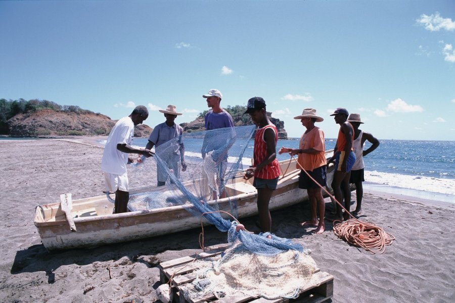 Préparatifs avant de partir en pêche. (© Author's image))