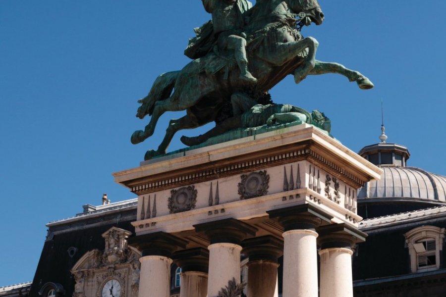 La statue de Vercingétorix sur la place de Jaude (© Julien Hardy - Author's Image))