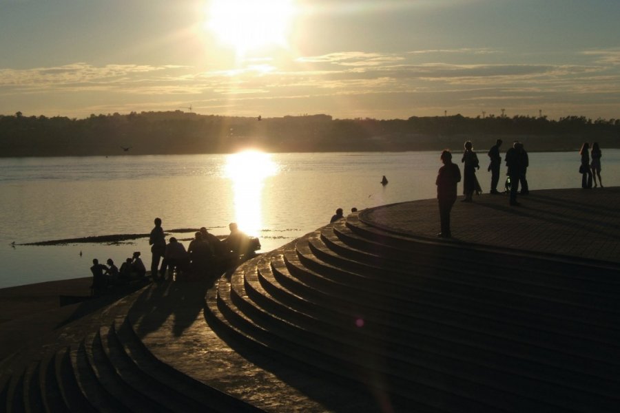 Soir d'été au bord du fleuve Angara Stéphan SZEREMETA