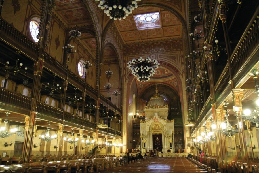 GRANDE SYNAGOGUE (NAGY ZSINAGÓGA)