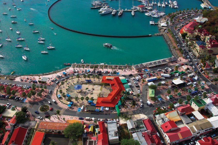 Front de mer de Marigot. Office de Tourisme de Saint-Martin