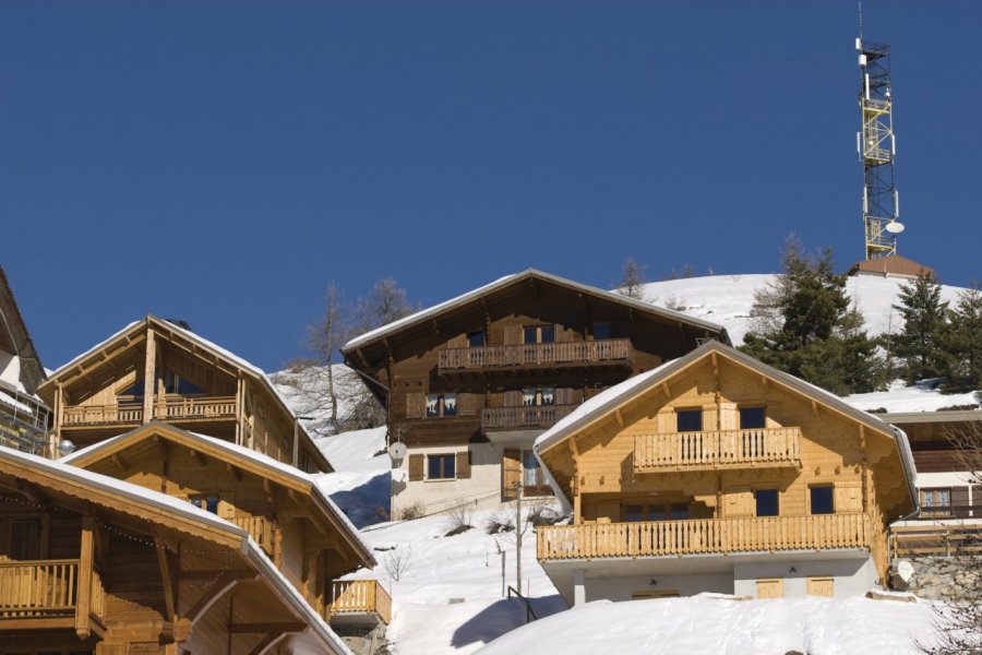 Chalets de montagne à Valberg Jérôme Dancette - Fotolia